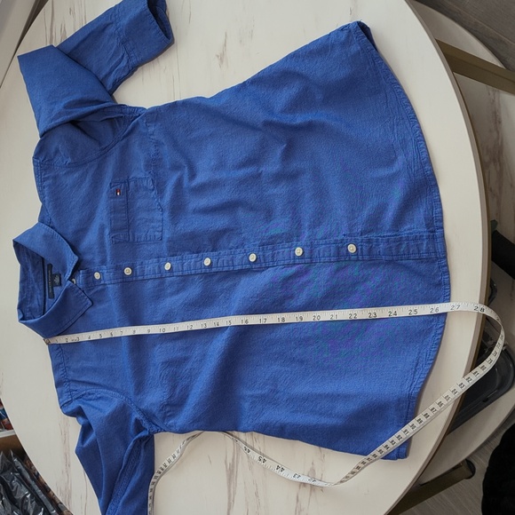 TOMMY HILFIGER BLUE LONG SLEEVE SHIRT SIZE MEDIUM. - Picture 10 of 13